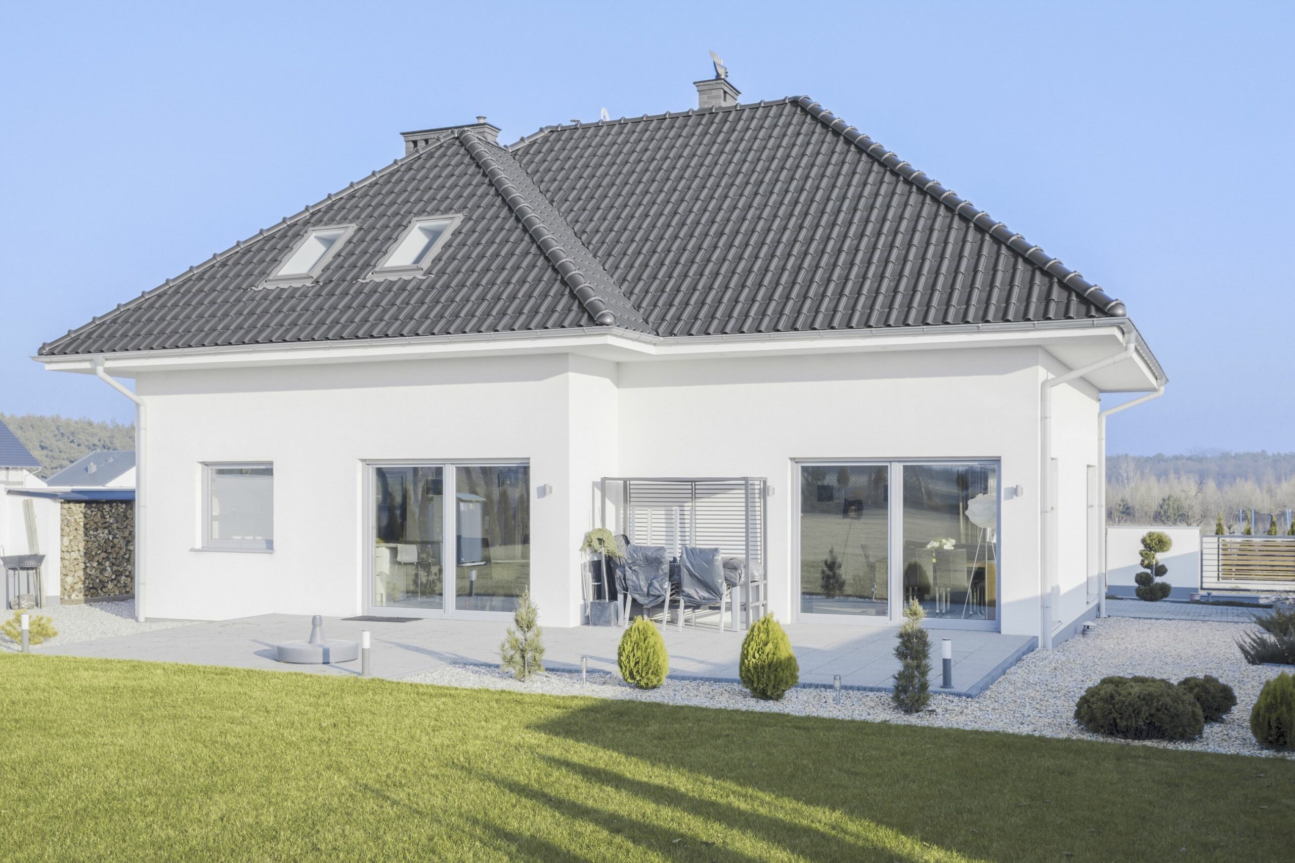 Sunny_house_1-scaled